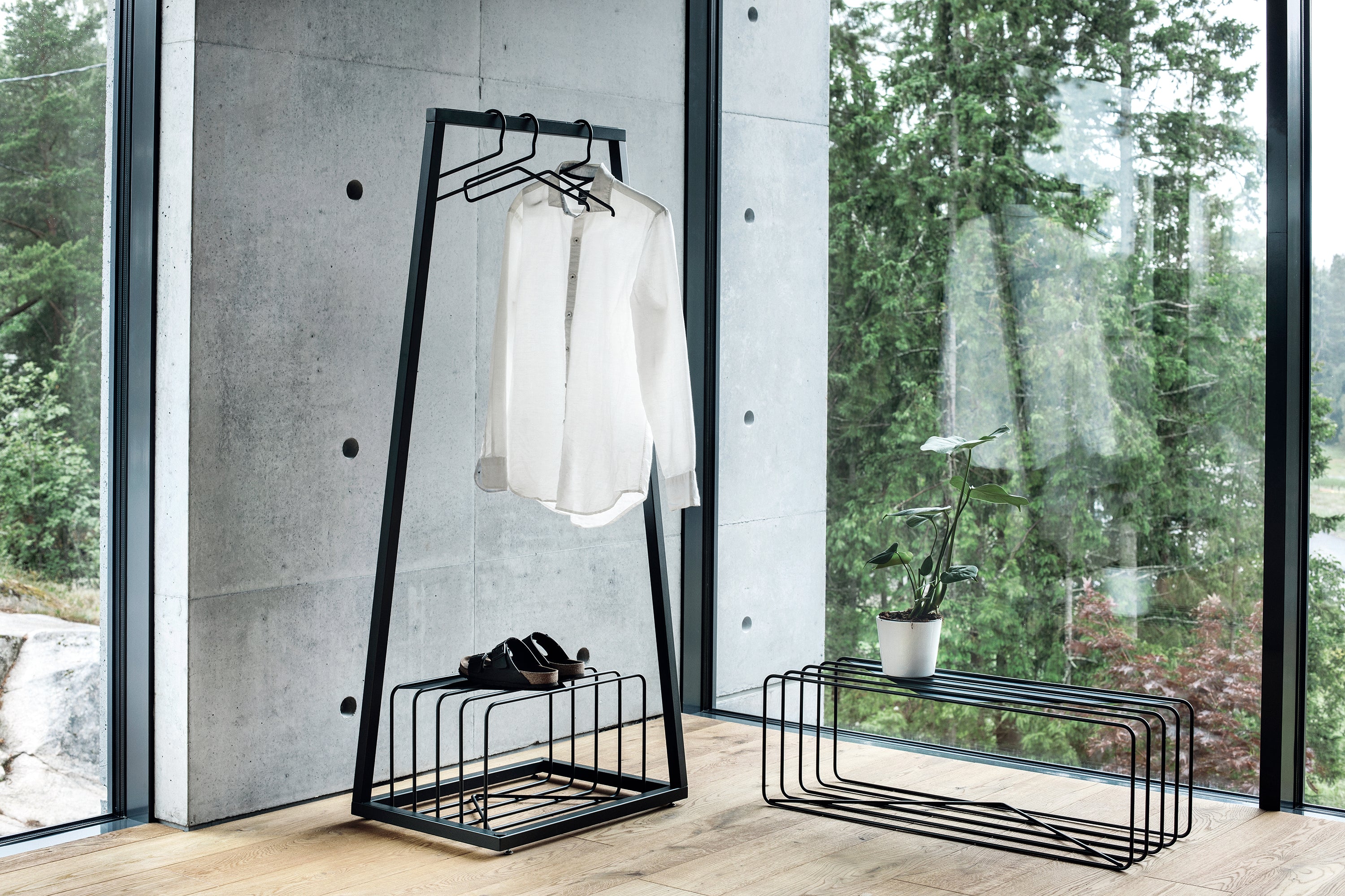 Lume Shoe Stand